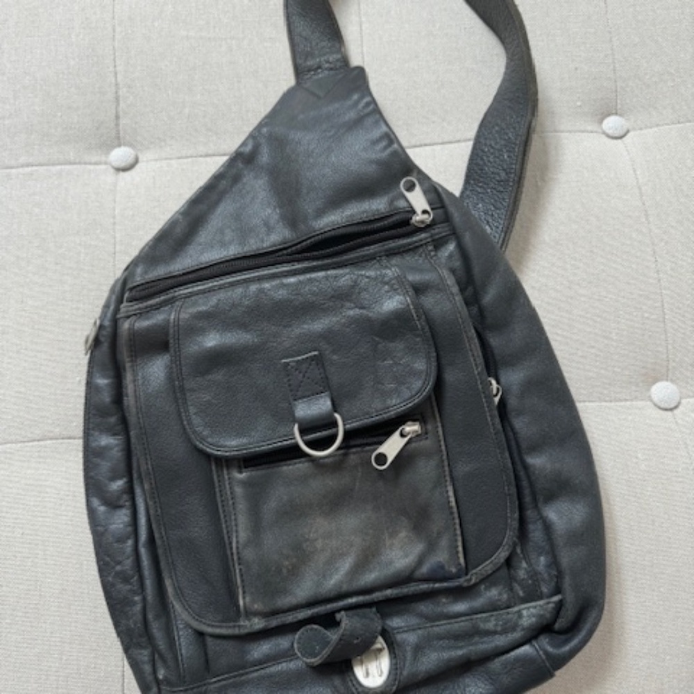 Black Leather Shoulder Messenger Bag